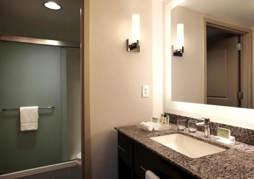 Homewood Suites by Hilton - Charlottesville