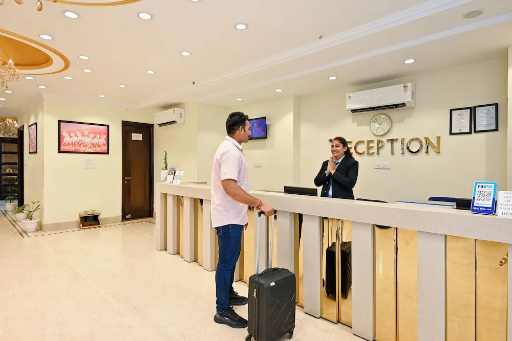 Hotel SKS Grand Palace-Vrindāvan