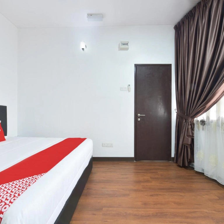Hotel O Madeena Inn