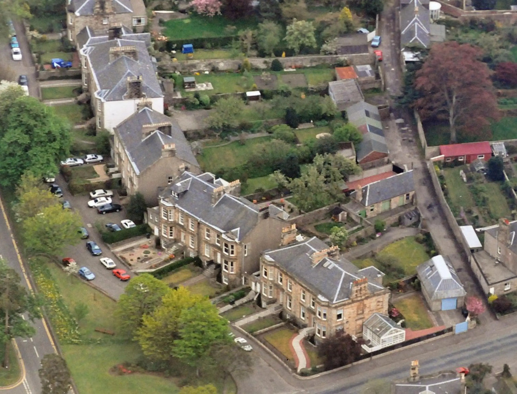 Kingsview Apartment