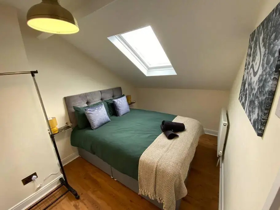 4BR House Popular Ravenhill Road