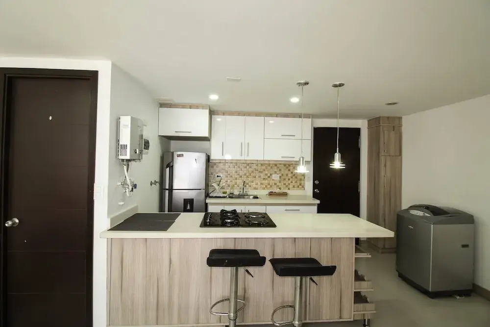 Apartamento Estudio Con 3 Camas Poblado Piso Alto