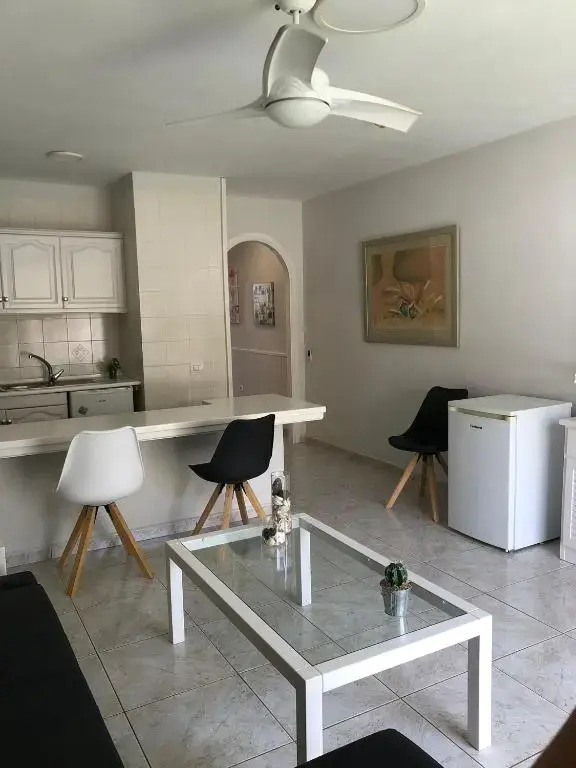 Apartamento de 1 dormitorio en Victoria Court 2 Los Cristianos.