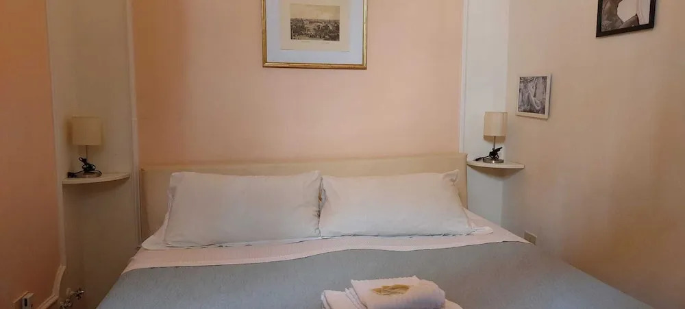 Dreaming Navona Rooms