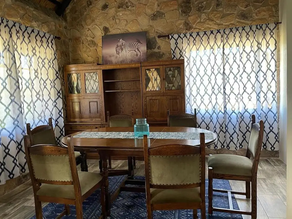 Lovely 3 bed House in Juliasdale - 2273