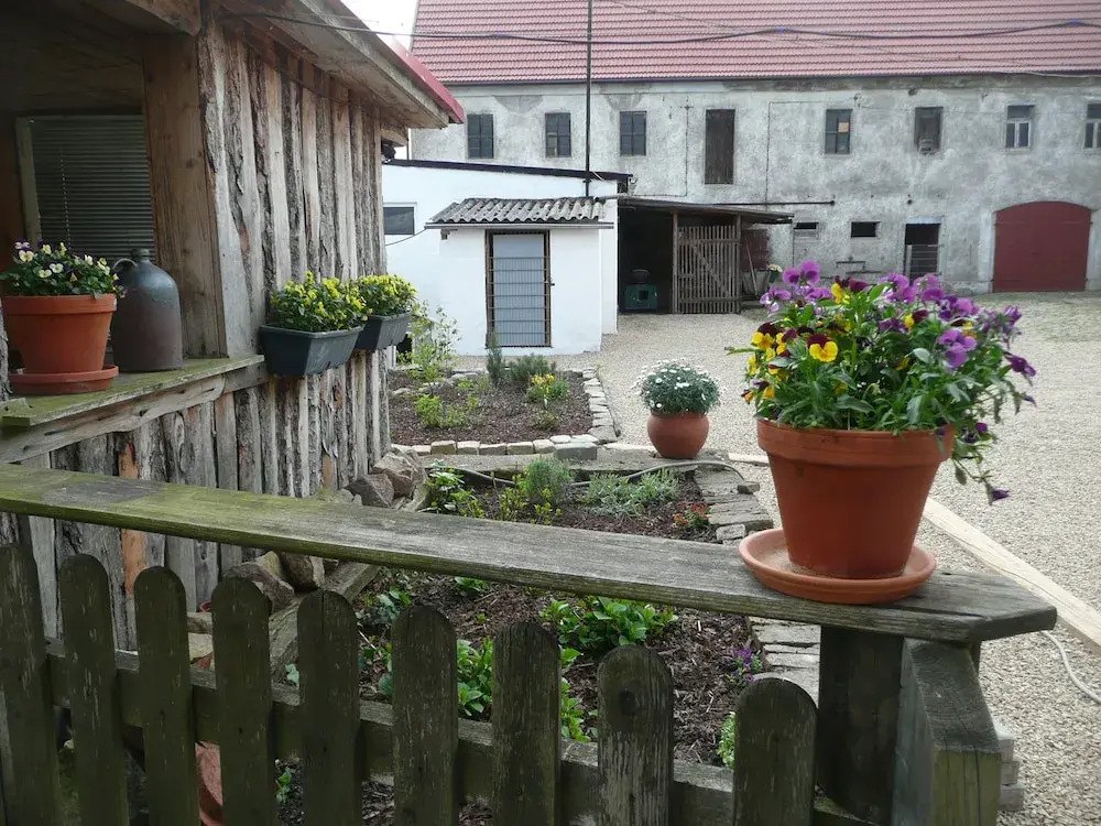 Hof Kiebitz - In Ostrau