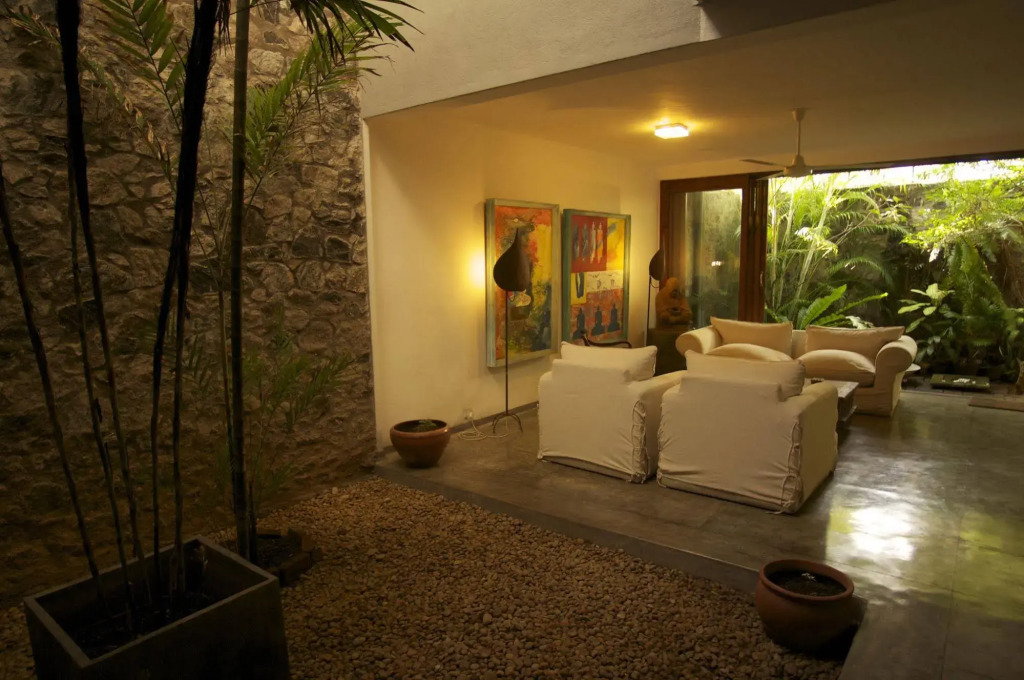 Mount Lodge Boutique Hotel