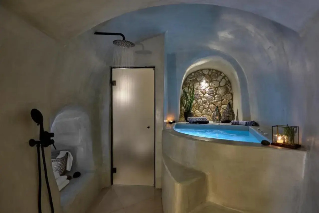 Floria Suites