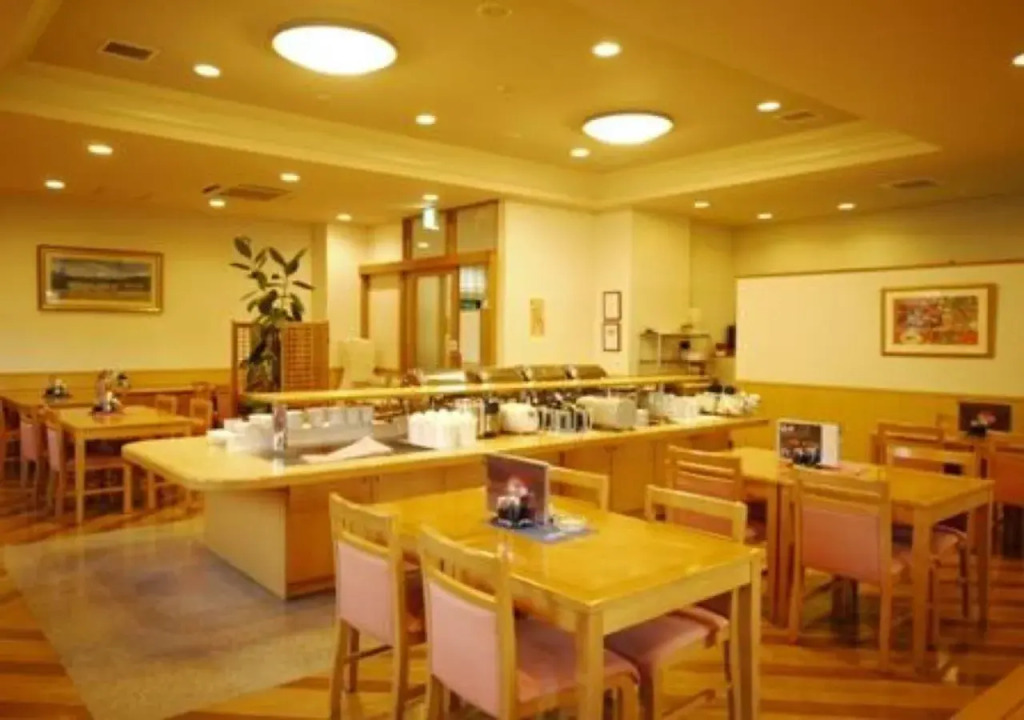 Hotel Route-Inn Tokoname Ekimae