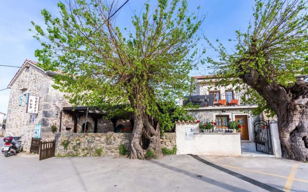 Villa Mulberry