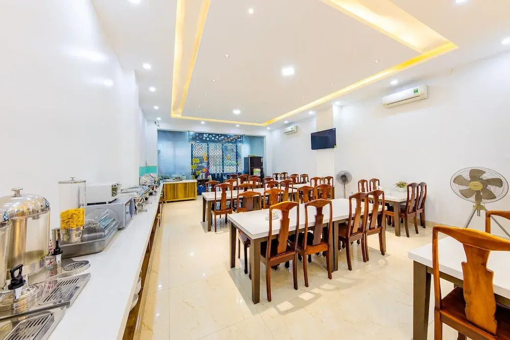 Homey Hotel by OYO Rooms