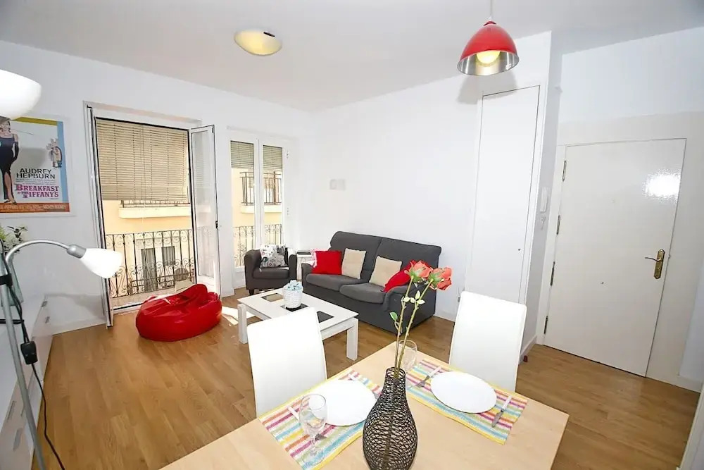 Argensola Apartment