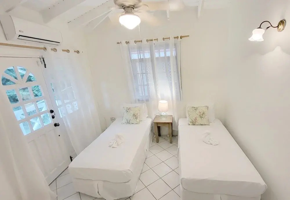 Two Bedroom Villa with Private Pool Near to Beaches - Date House 2 Villa by RedAwning