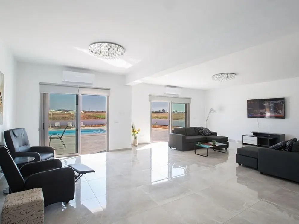 Villa Sienna AQ Ga98