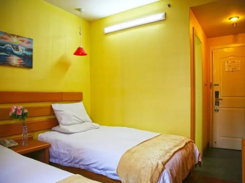 GreenTree Inn ShangHai Jingan District Middle YanChang Road HuTai Road Express Hotel