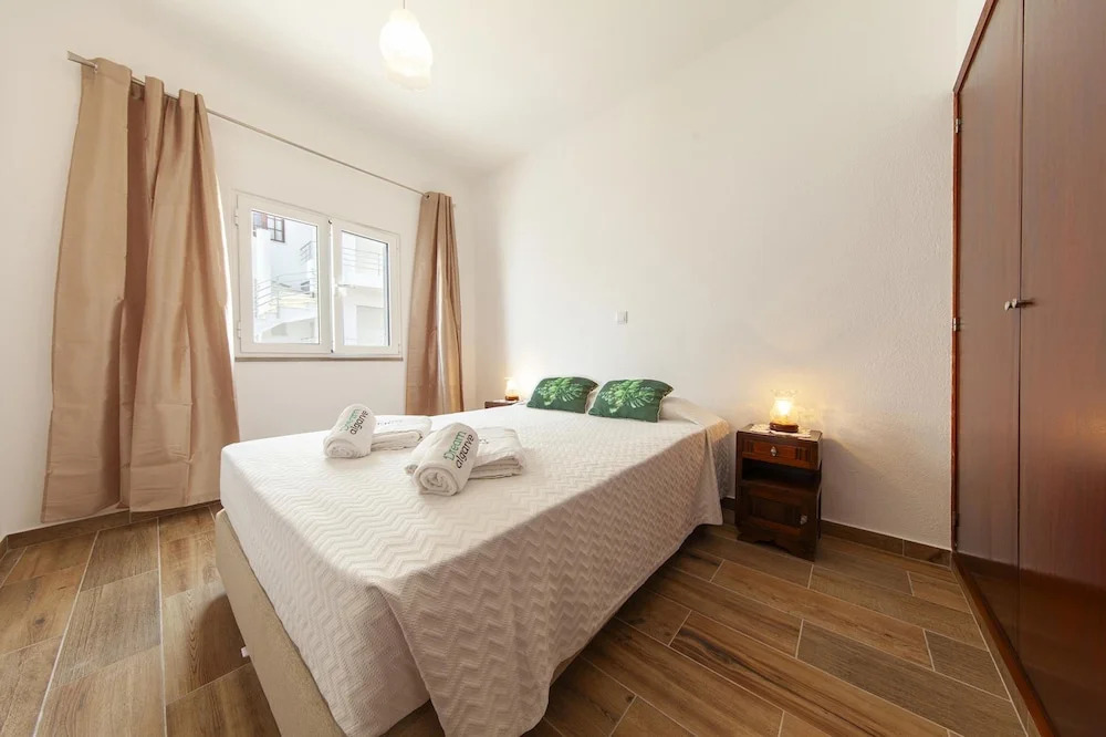 B101 - Abrotea Cozy 2 Bed Apartment in Lagos