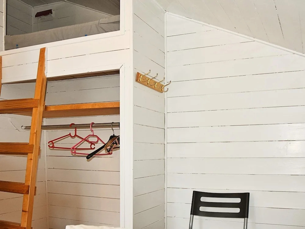 6 Person Holiday Home in Rubbestadneset