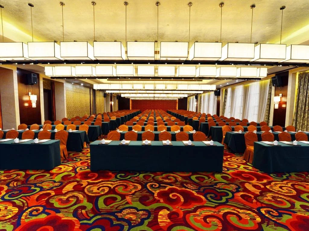 Zhongle Baihua Hotel