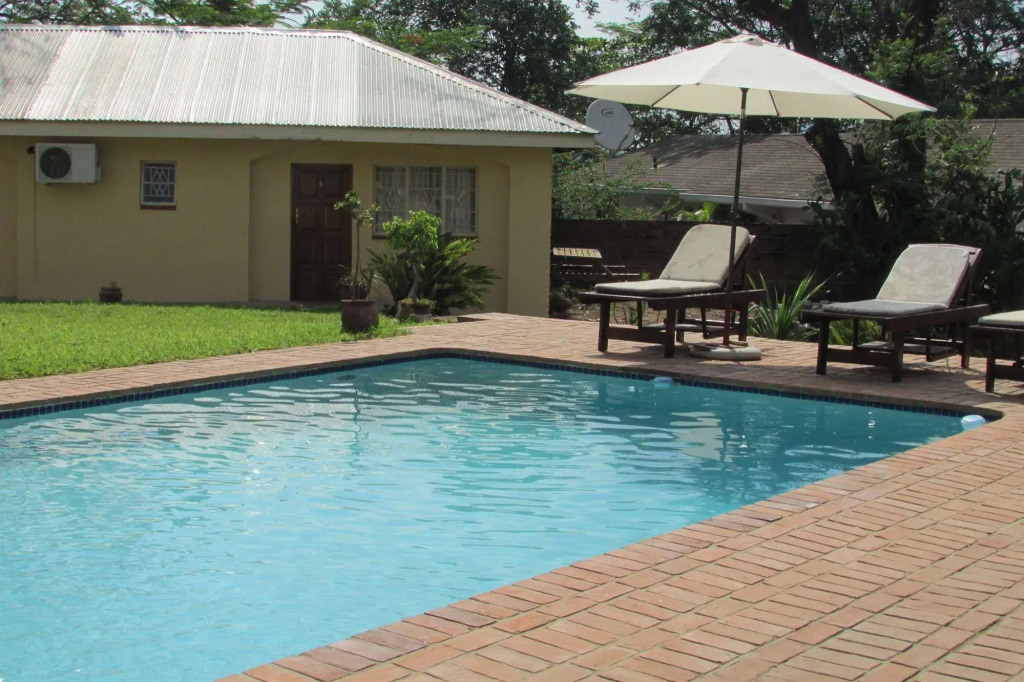 Casa Mia Lodge & Restaurant