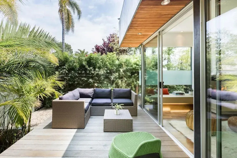 Palms Place
