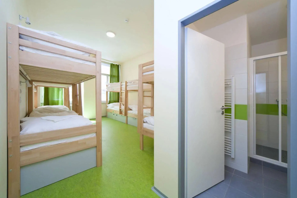 Hostel Ananas