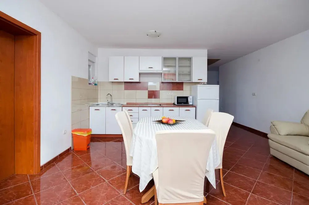 Apartments Snjezana