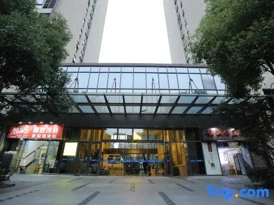 Light Luxury Apartment