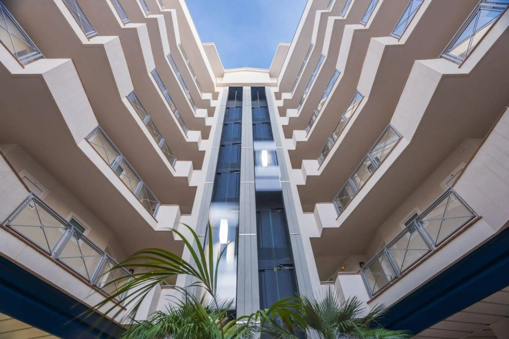 Hotel Tahití Playa & Suites 4Sup