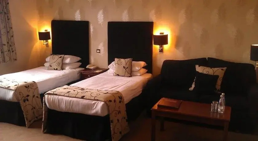 Malin Court Hotel and Restaurant