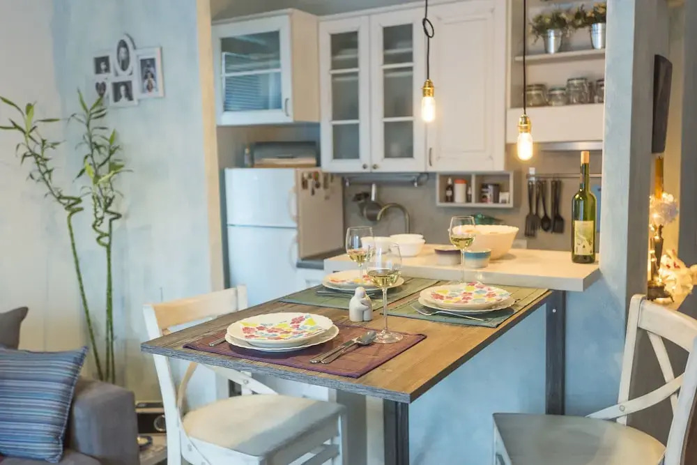 Apartment 18