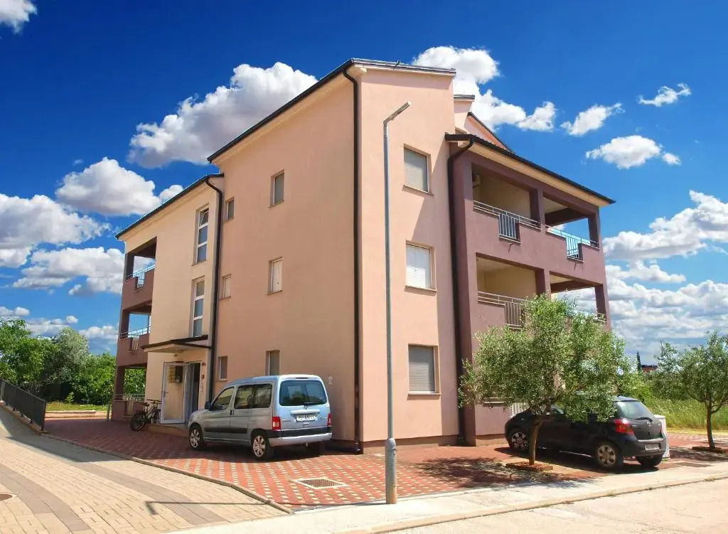 Apartments Vladimira 1367