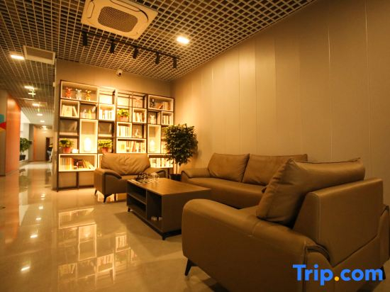 Kyoto Friends Room Youth Hotel (Beijing Wangjing Branch)