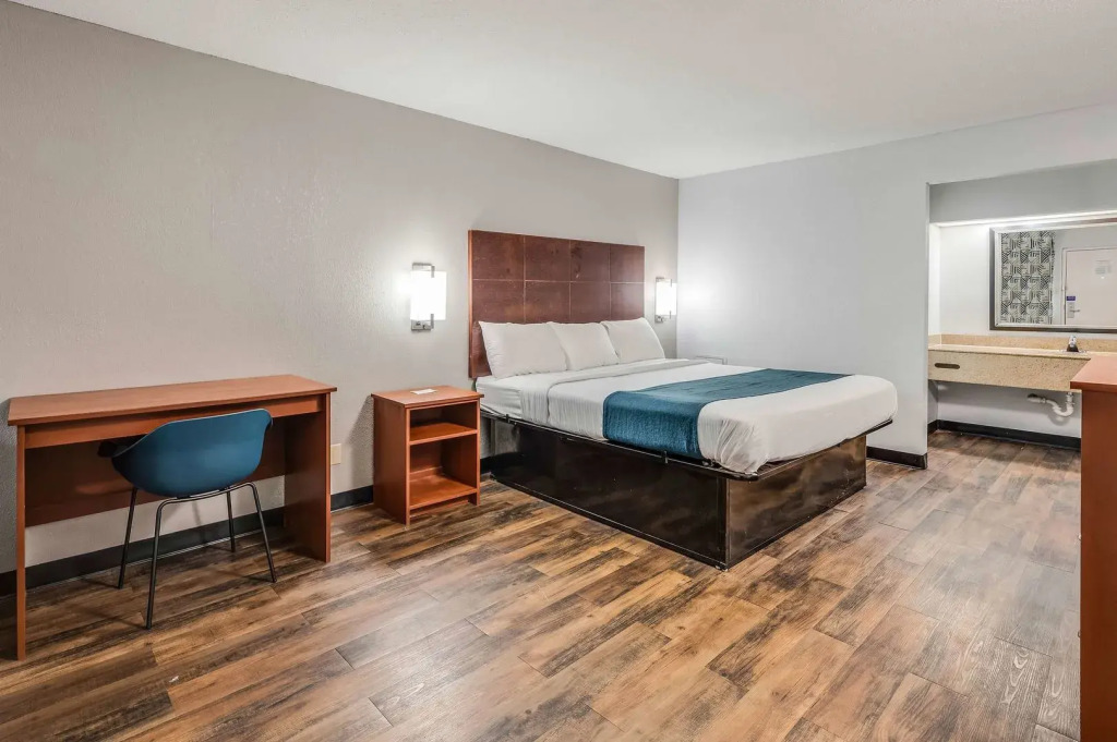 Motel 6-Tupelo, MS - Downtown
