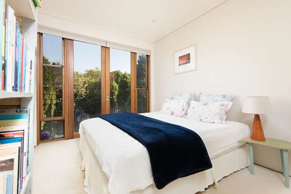 Stunning East Suburb Coastal Home H373