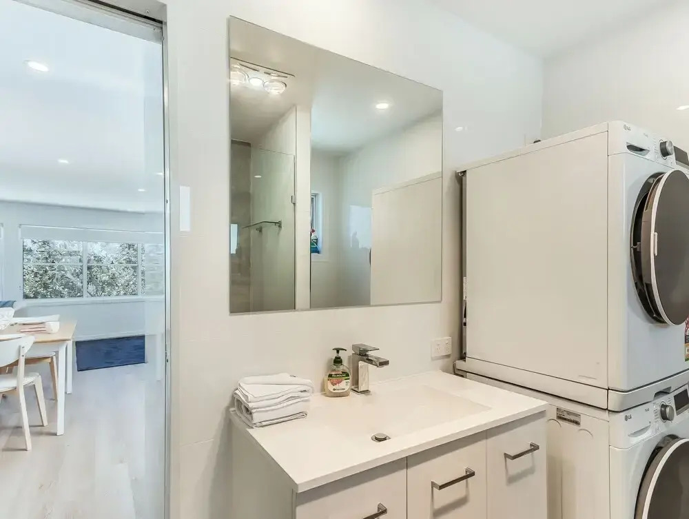 Relax on Marine Parade 2 BDR Apartment