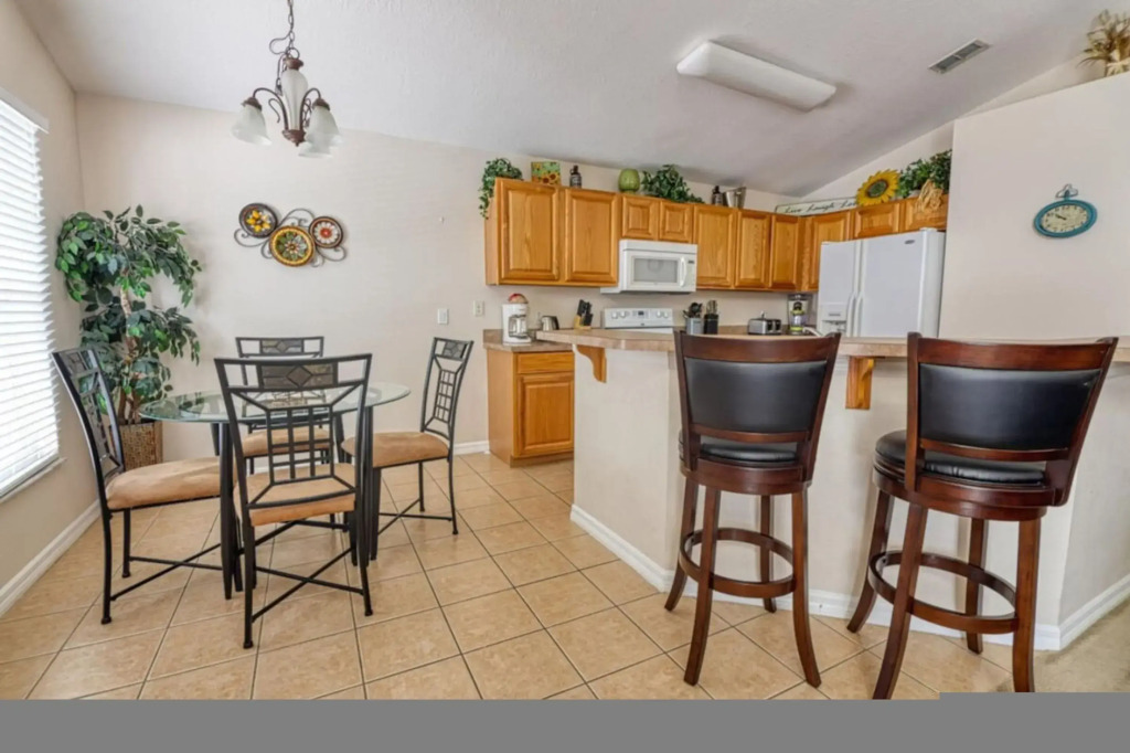 Family Pool Home - 9 Miles to Disney - Game Room