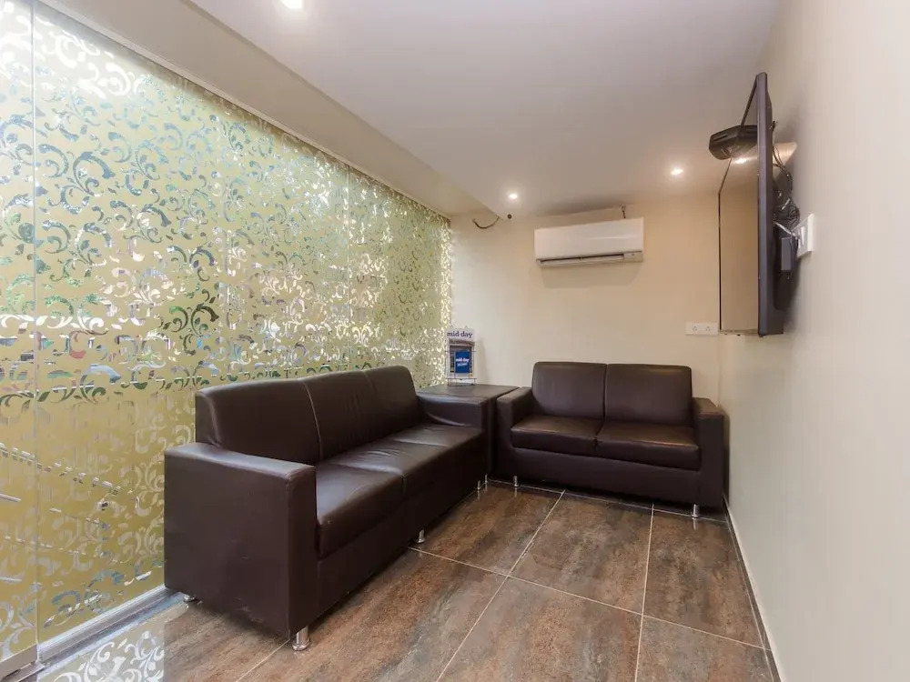 Hotel Aviva Suites