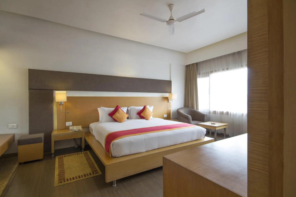 Dolphin Hotel