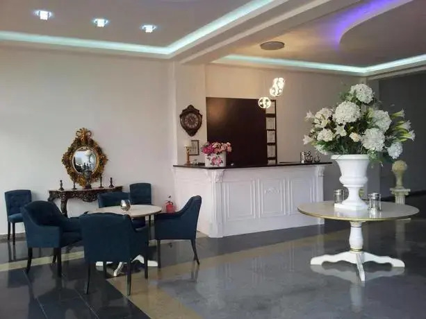 Arta Hotel