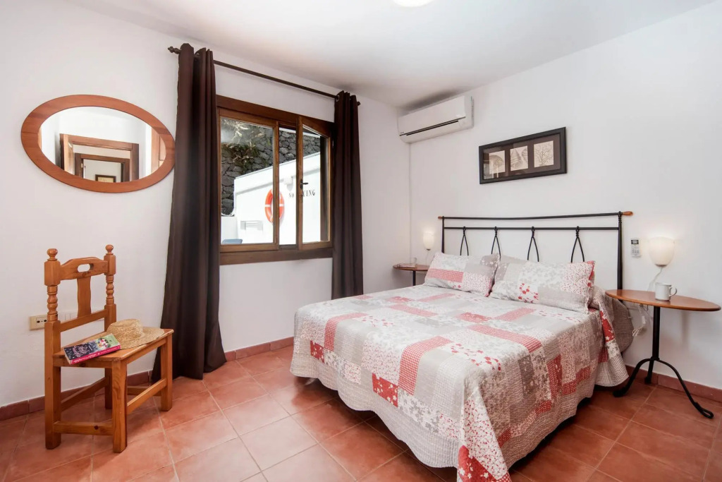 Villa Julianne 3 Heated Private Pool Walk to Beach A C Wifi Car Not Required - 2571