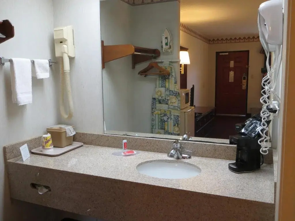 Eastwood Inn