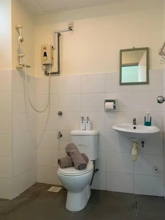Tebrau City Residence,Warm Suite by HomestayJB