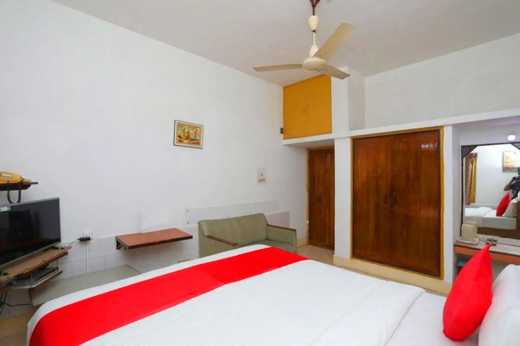Goroomgo Upasana Bhubaneswar