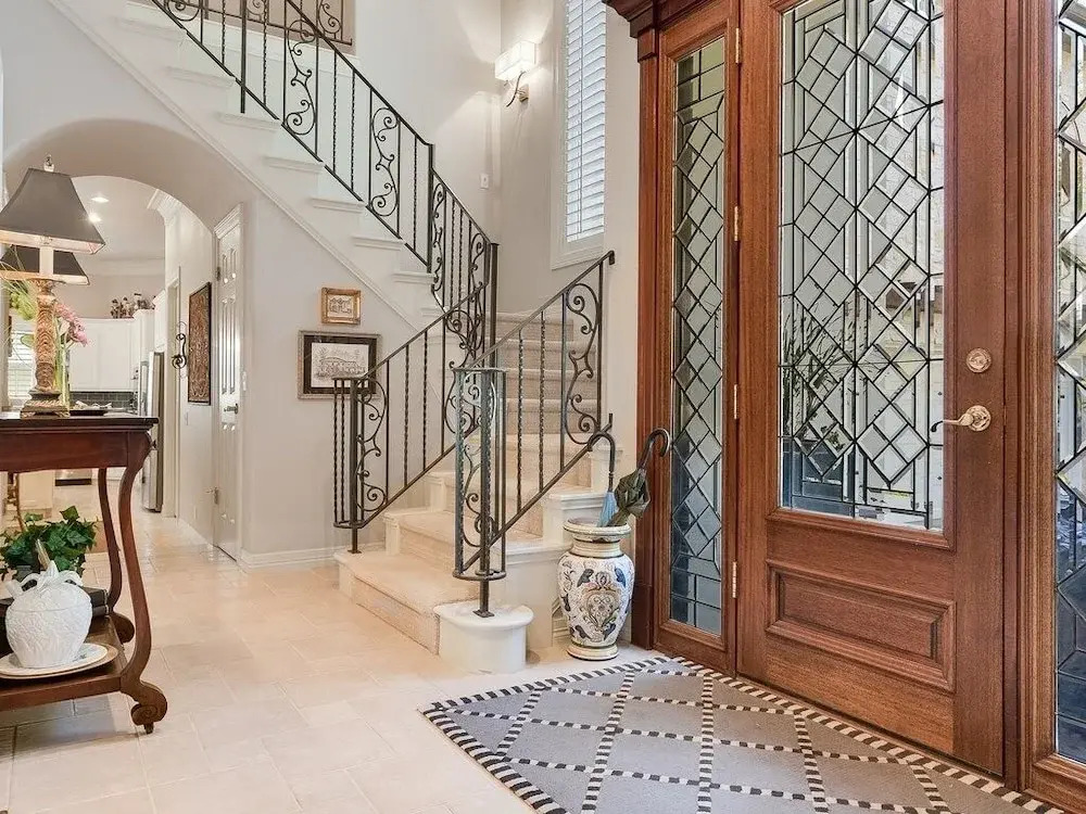 The Arrive Epic Estate On Lake Austin 5 Bedroom Estate