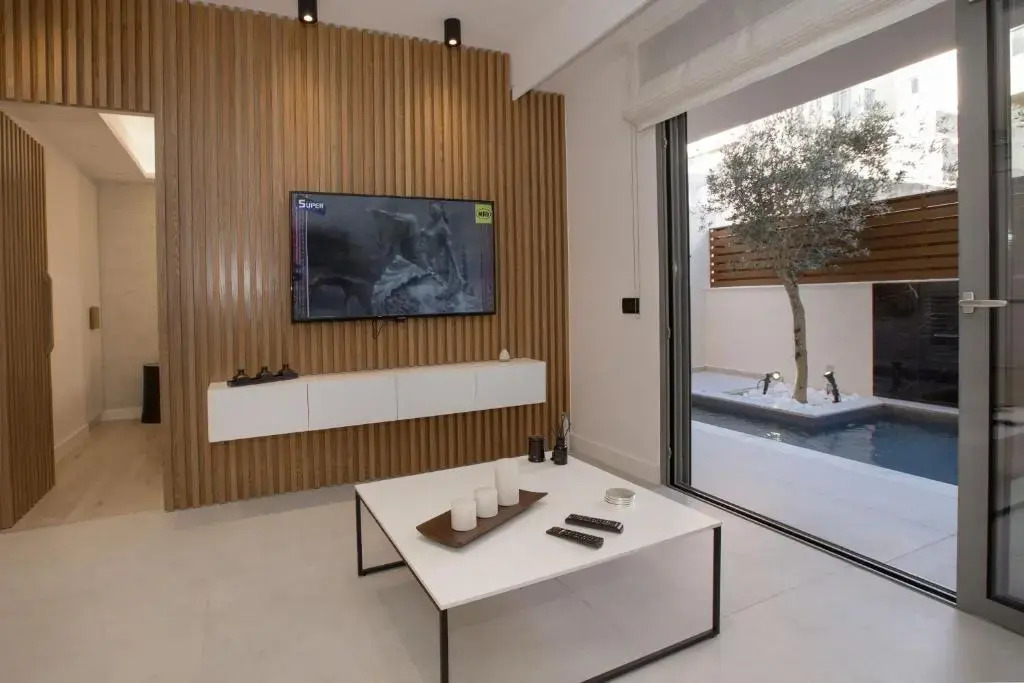Acropolis Residence by A&A Residences