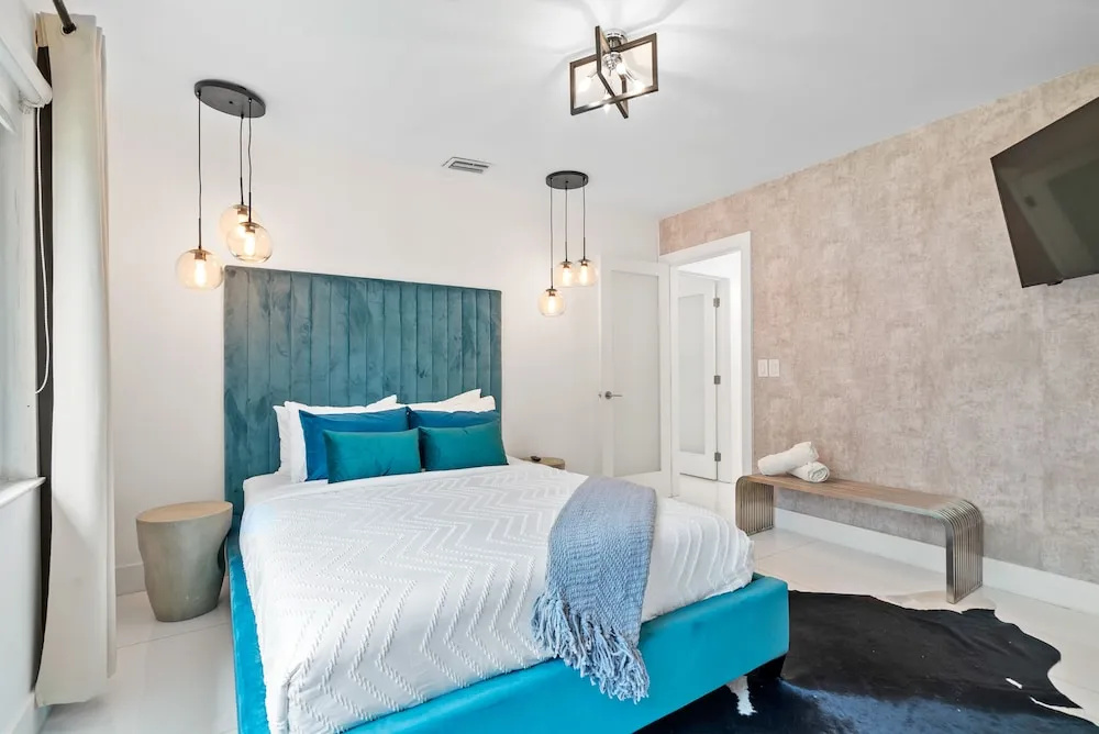Wonderful 5BR House At Brickell Miami