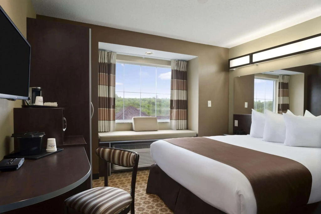 Sonesta Essential Fairmont