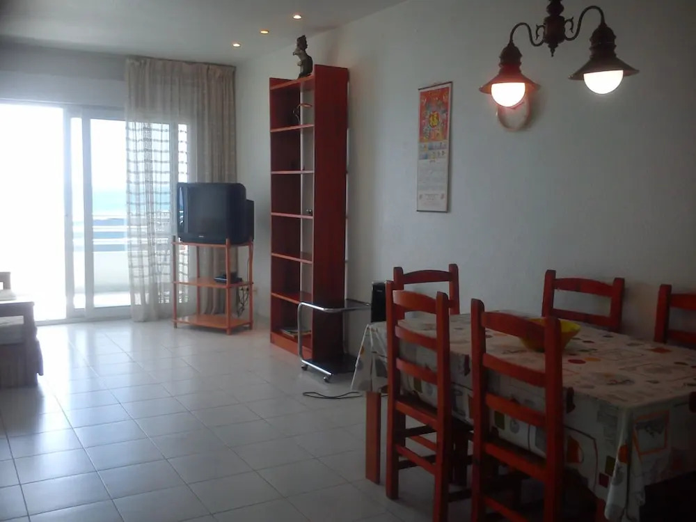 First Line Apartment With Wifi