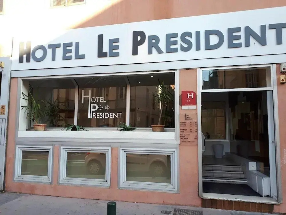 Le President Hotel