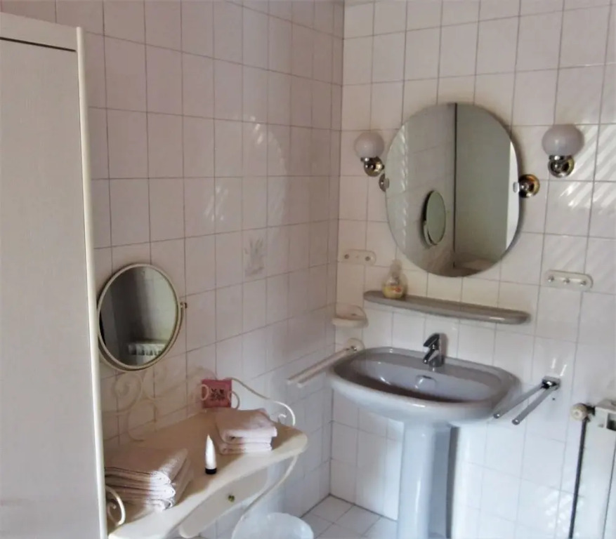 House With 4 Bedrooms in Collobrières, With Wonderful Mountain View, P